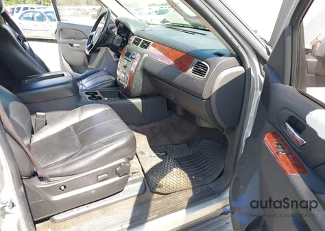 2010 Chevrolet Tahoe Lt z USA, uszkodzony, nr VIN 1GNMCBE39AR205778